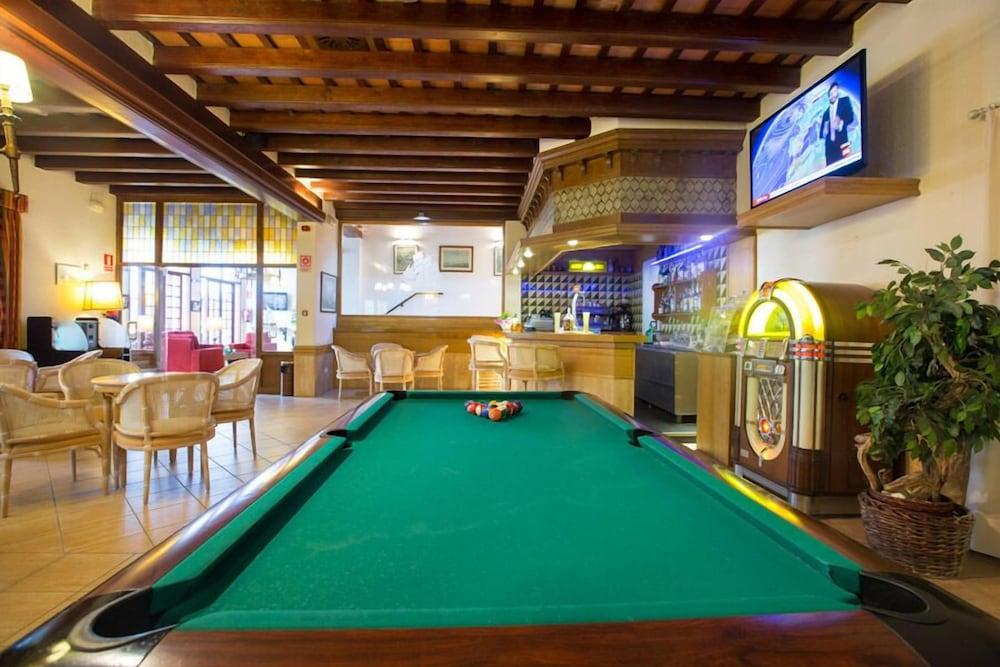 Hotel La Carolina 4*